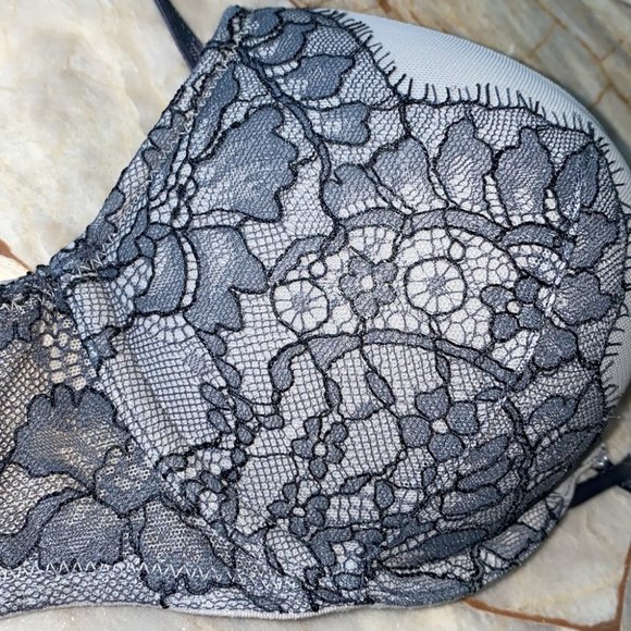 32B VS Bombshell Gray Lace Shimmer Chantilly Lace Push-up Bra - Picture 4 of 9